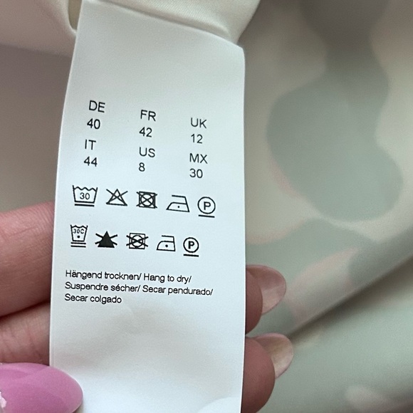 Hugo Boss Veconty Floral Side Slit Midi Skirt in Green Sz 8 - Picture 10 of 11